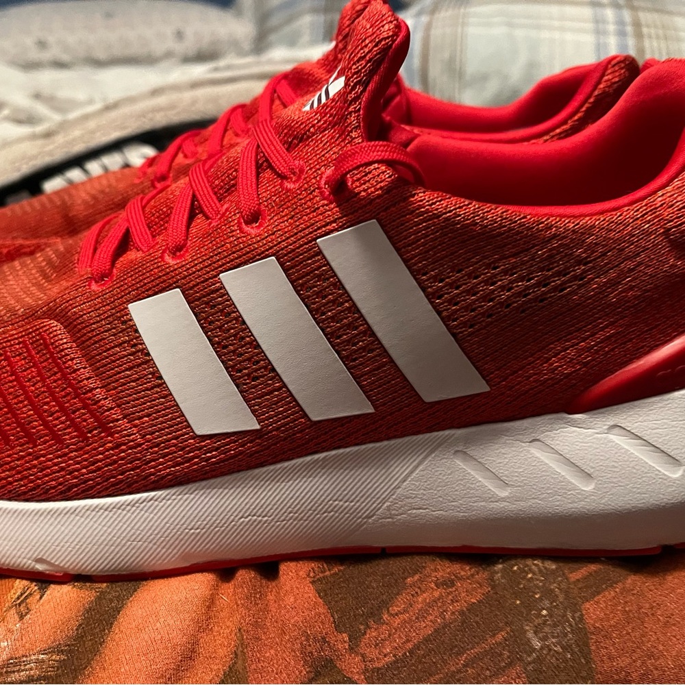 Adidas mens swift run 22